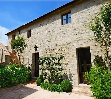 Sleeps 2 Pool Air Con Wifi * Fighine