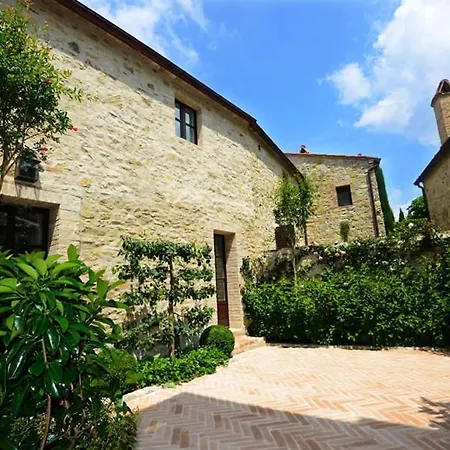 Sleeps 2 Pool Air Con Wifi * Fighine